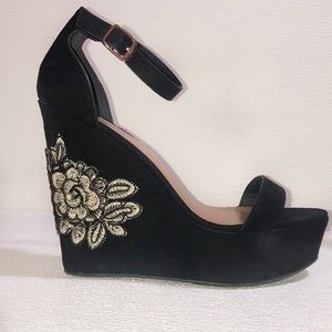 Bamboo black women’s shoes Sz 9‎